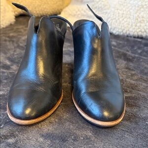 Elegant Black Kork Ease Leather Ankle Boots Size 7M